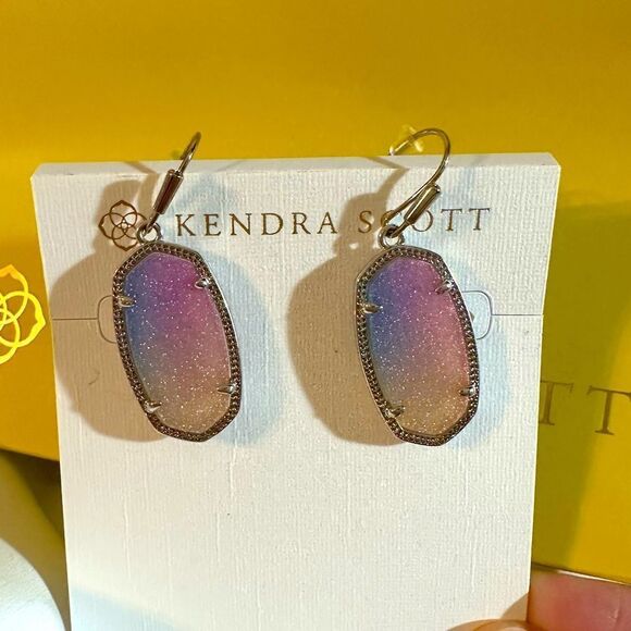 KENDRA SCOTT Dani Pink Watercolor Drusy Drop/Dangle Earrings in Silver - Picture 5 of 6